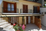 卡莎斯特拉瑪莉娜酒店 (Casa Stella Marina)