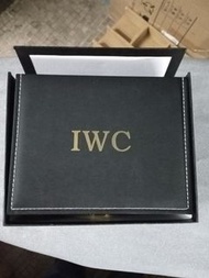 IWC 手錶錶盒 (如圖)