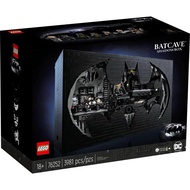 Lego 76252 DC Batcave™ –  Shadow Box