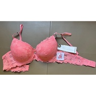 EXPORT BRA size 38C full tag