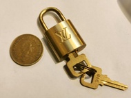 舊版 LV 鎖頭