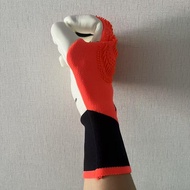 Football Goalkeeper Gloves for Kids Football Goalkeeper Soccer Goalie Gloves Predator_42d1fddf