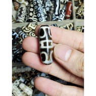 Dharma Master's Hat Dzi, ancient heavenly pearl, peace, exorcism, Tibetan feng shui luck