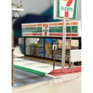 7eleven diorama hot wheels