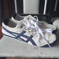 WOMEN'S SHOES SIZE 41