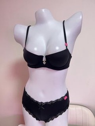 (Size: 32B) Last set 特價現貨原裝-Victoria's Secret PINK - Sexy silky black  set with match silky panties 黑色內衣套裝