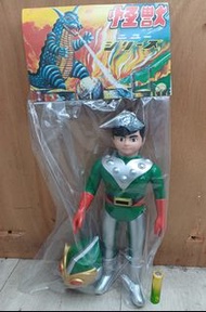 (W Plaza shop 225) 雷電俠 海賊版 笠頭 膠公仔