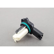 Mass Air Flow Maf Sensor For BMW E81 E82 E87 E88 E90 E91 E92 E93 125i 130i 325i 330i  13627551638