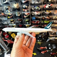 โมเดลเครื่องบินโดยสาร Boeing 777-300ER แบบมีเสาอากาศ สเกล 1:400