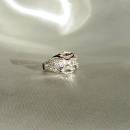 18K White Gold Natural Baguette &amp; Round Diamond Rococo Crossover Ring