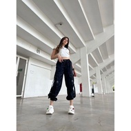 HYEIN-SEO FATAL CARGO PANTS/ CARGO PANTS LONG PANTS Wanita /LIFESTYLE BY HYPEBEST