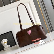 B0utique Quality Tote Handbag P-1BB165