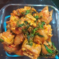 Kaki Babi Masak Woku (Cukuiok Woku)