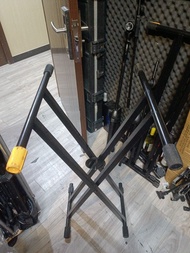 黑色可摺疊鍵盤架