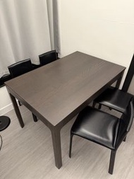IKEA 木色餐桌 可伸縮 $500  高級真牛皮凳 原價近千蚊 現賣$200一張 荃灣交收 可以代上GoGoVan 快走可小議