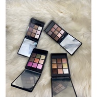 9-pan eyeshadow palette