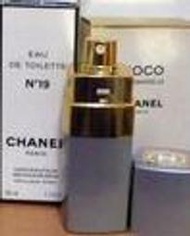 CHANEL NO19