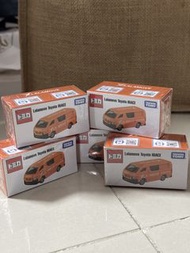 Tomica Lalamove Toyota HIACE 貨車模型