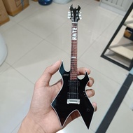 BC RICH beast KERRY KING SLAYER guitar miniature display shelf table decoration home decoration