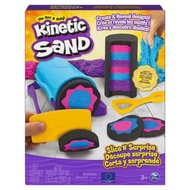 Kinetic Sand Slice N' Surprise Set