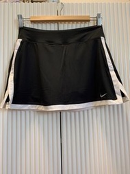 Nike 黑色網球裙 適合155-165cm 身高