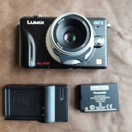 Panasonic DMC-GF2 (連手動鏡頭, 相機皮套）