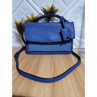 charles &amp; keith sling bag