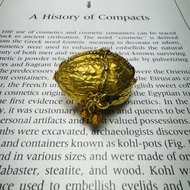 Max Factor 核桃香膏盒