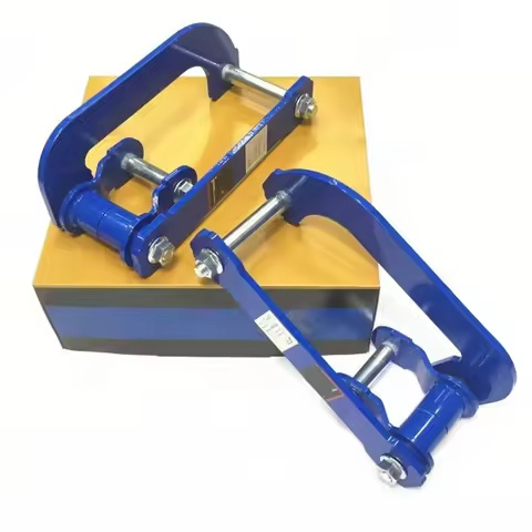 4X4 Accessories for HILUX 2 Inch Rear Leaf Spring G-Shackle Extended for Hilux REVO /ROCOO 2015-2021