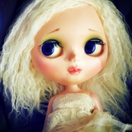 Custom blythe