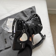 JIVIVIL กระเป๋า Y2K กระเป๋าสะพายข้างผู้หญิงกระเป๋ากระเป๋าสะพายข้างกระเป๋า Crossbody มันวาวลายจระเข้ค