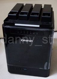 維修專家之選👍🏻No power 問題機 QNAP 4-Bay NAS TS-453B Mini 威聯通四盤位網絡存儲器 跟兩個Toshiba 東芝 3.5-inch 7200rpm SATA Har
