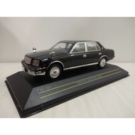 [Ready Stock] Toyota Century GZG50 Luxury Car Model Scale 1/43, First: 43 Brand, Original Package, C