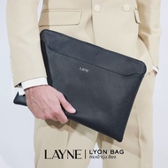 LYON clutch bag (CAVIAR COWHIDE LEATHER) กระเป๋าใส่แมคบุค หรือ ไอแพด กระเป๋าแล็ปท็อป หนังคาเวียร์ กร