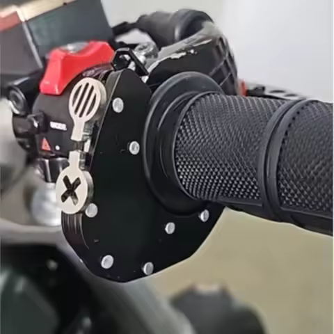 Universal Cruise Control Motorcycle Throttle Lock Assist Handlebar For Kawasaki GTR 1400 ZG1400 2007