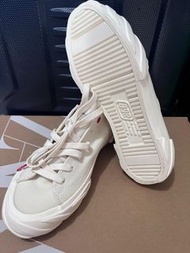 【全新！清屋平放！】AGE 韓國熱賣輪胎鞋 Sneakers Top White 白色厚底帆布鞋
