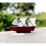 GANTUNGAN MINIATURE KEYCHAIN CONTAINS SHIP IN A BOTTLE