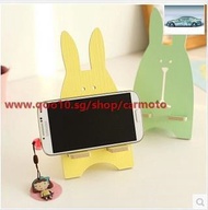 Jailbreak creative cute rabbit mobile phone holder mobile phone holder Mobile phone holder wooden br