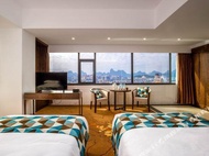 Lingui Hotel (Guilin Railway Station Elephant Trunk Mountain Park Branch)
