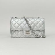 CHANEL CF口蓋包大Mini20銀色羊皮31開銀扣肩背包