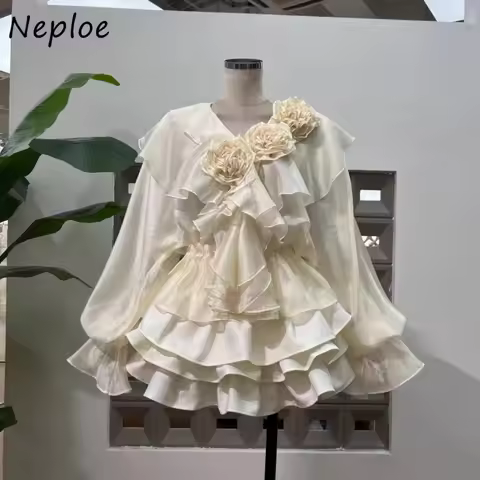 Neploe Gentle Korea Chic Slim Waist Women Clothing Ruffles 3D Flower Small Fellow Pullover Short Top
