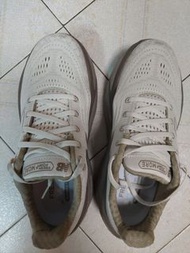 New Balance Fresh Foam More 慢跑鞋