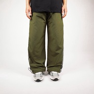 HIJAU NVSR Long Track Pants Basic Green | Green Parachute Pants Regular FitPOLOS