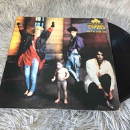 Thompson Twins – Here's To Future Days 12 Inch LP G112