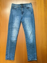 全新未穿Uniqlo skinny 九分牛仔褲