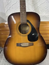 Yamaha Acoustic Guitar