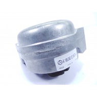 Mercedes B180 RH engine mounting (OE)