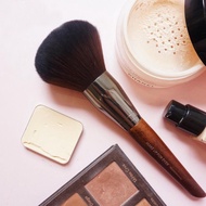 [HCM]Cọ phủ má hồng to Makeup Forever 130