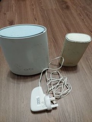 Orbi rbr40 router and rbw30 satellite