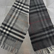「員購特價」全新BURBERRY ［專櫃價22900］雙面羊絨格紋圍巾